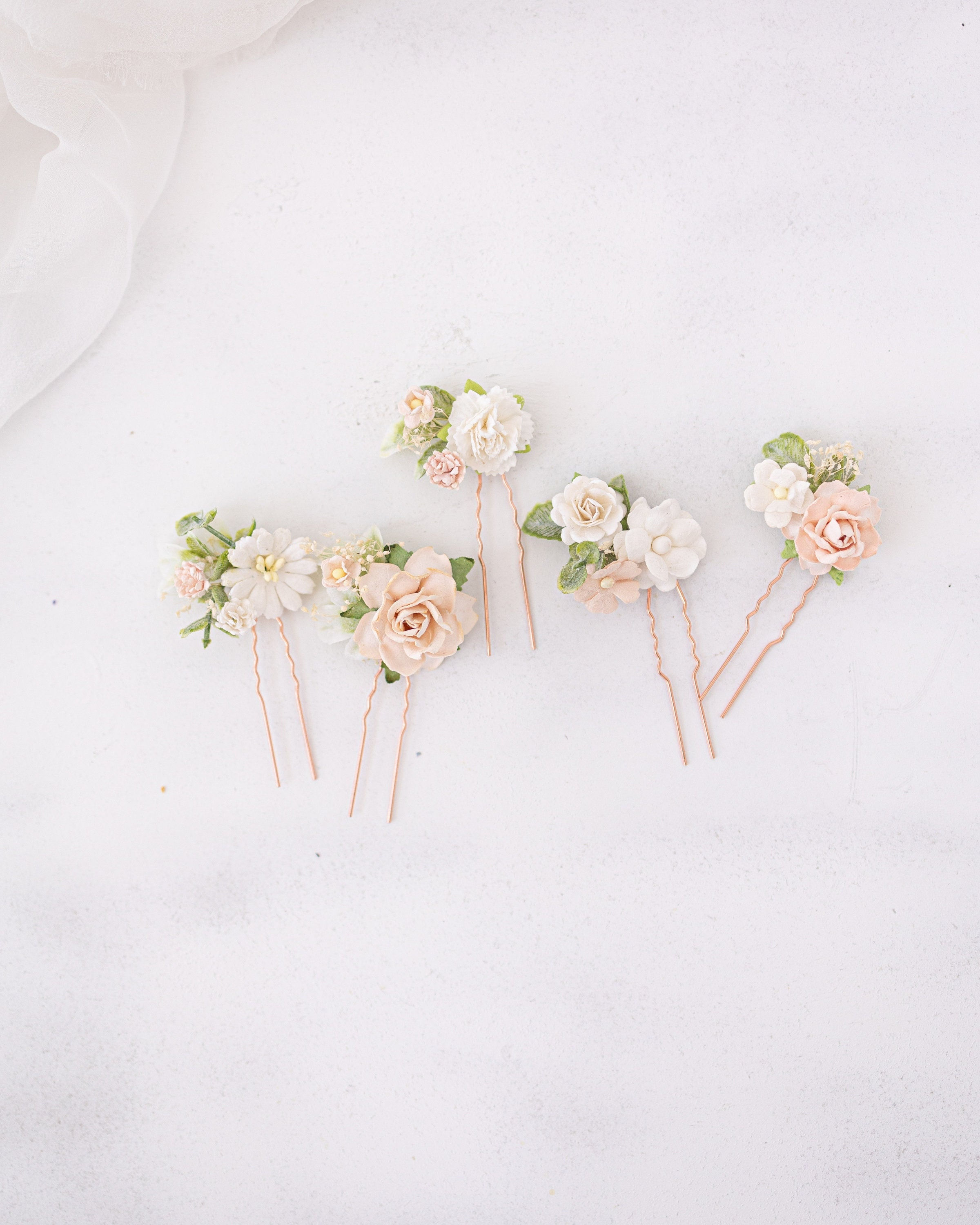 Braut Haarschmuck Haarblumen mit Eukalyptus und Schleierkraut. Blush Haarnadel 