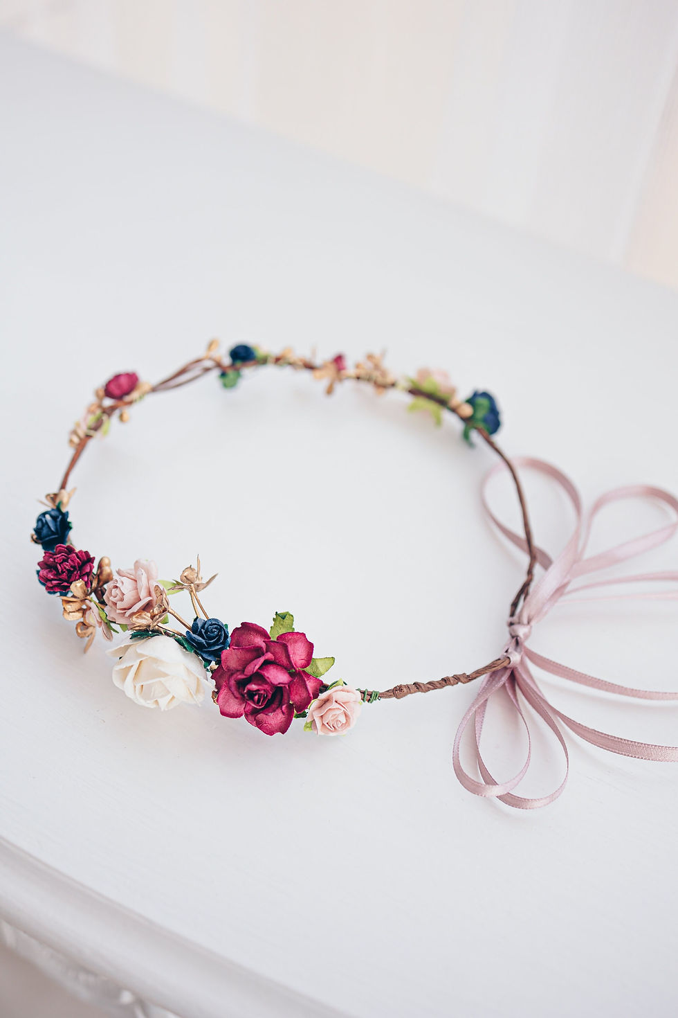 Miniaturbild: Hochzeit Haarschmuck mit Blumen in altrosa, rot und blau. Oktoberfest Haarranke