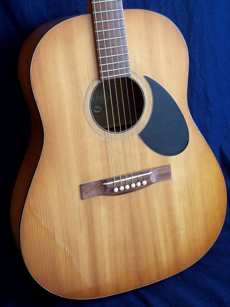 Miniatura: Hofner 491 de 1961