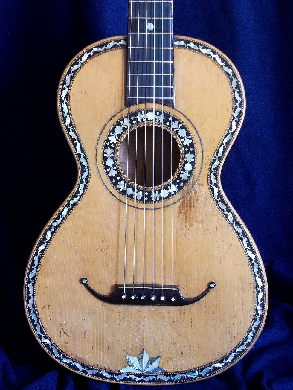 Miniatura: Guitarra de salón 1800´s (Viena)