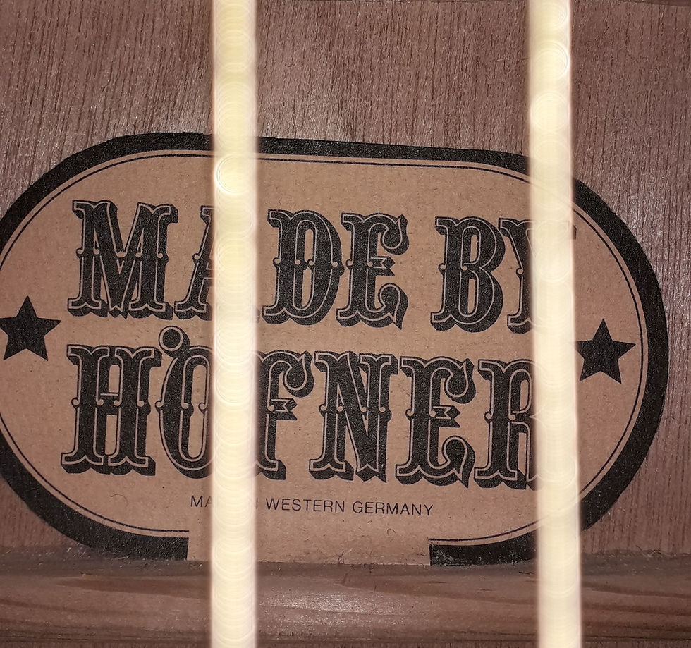 Thumbnail: Hofner 492 model (1979) + PU.