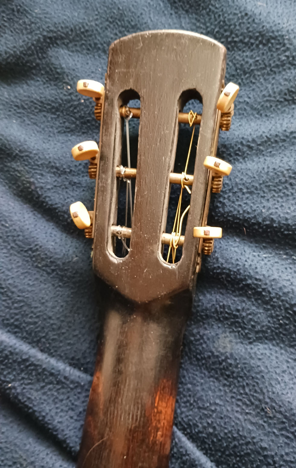 Miniatura: Guitarra de salon (circa 1900)