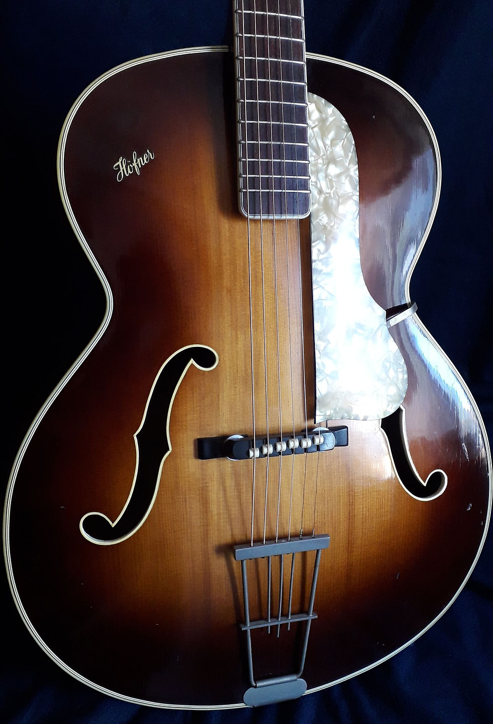 Miniature : Hofner 457 model (1961)