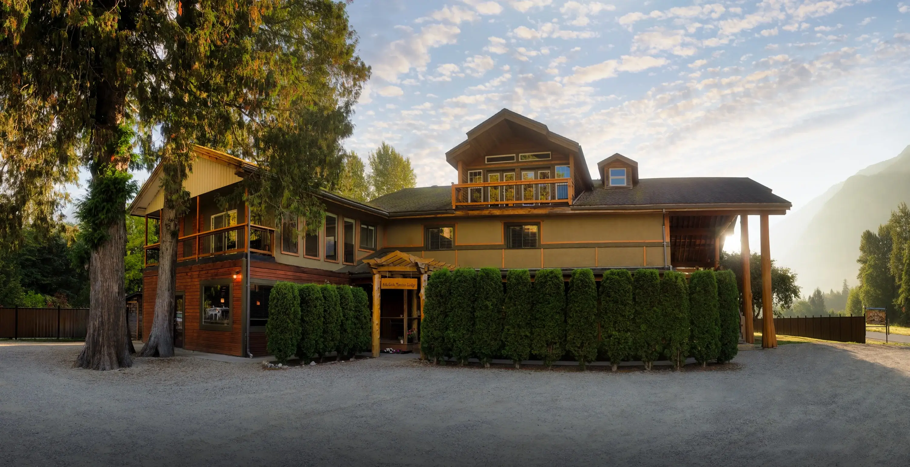 Hotels In bella coola bc
