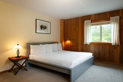 accommodation in bella coola