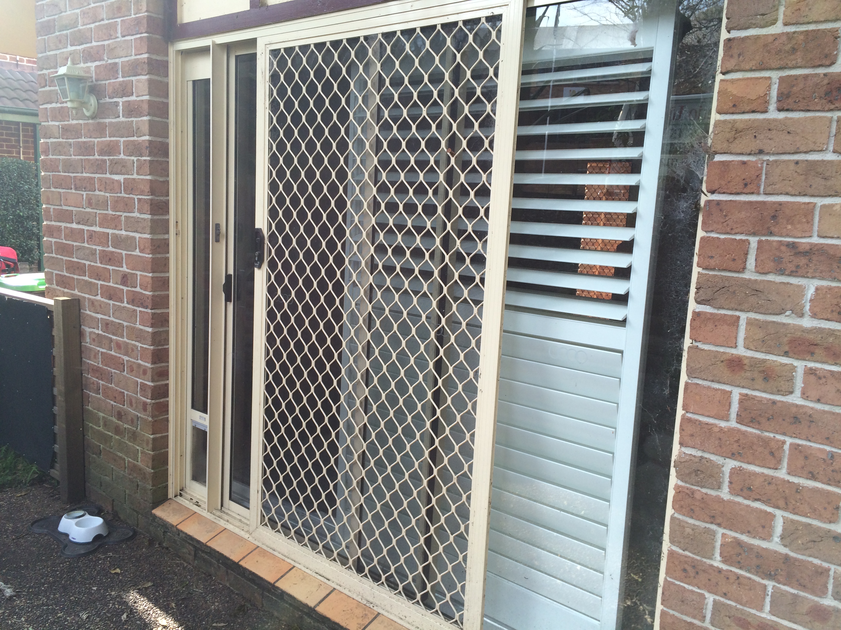 Patio Pet Door Inserts for Sliding Doors, Fully Lockable,Fast Delivery