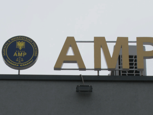 Pezullohet nga detyra efektivi i policisë, dyshohet për lidhje me persona me precedent penal