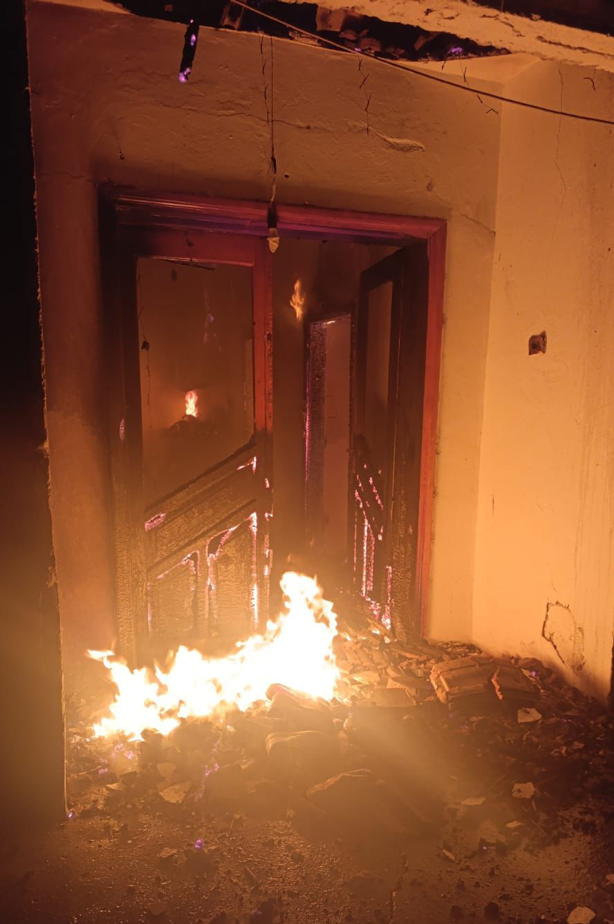 A house has been engulfed by fire in Maliq, with suspicions that…