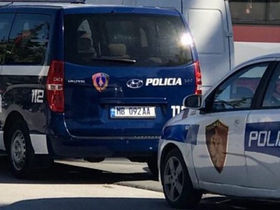 22-year-old arrested for carrying a knife