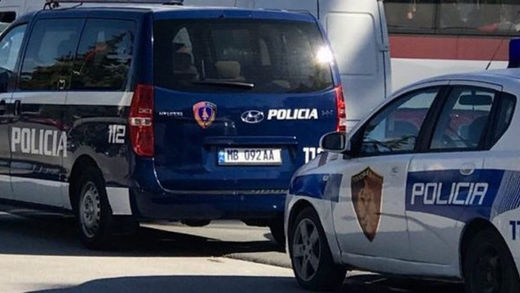 22-year-old arrested for carrying a knife