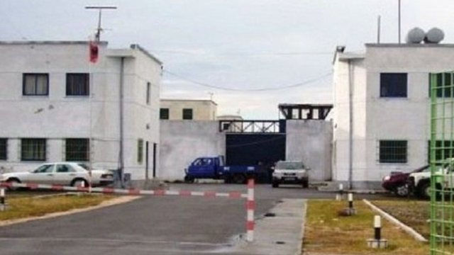 He took 700 euros from an inmate for leave, the Special Court Against Corruption and Organized Crime (SCACOC) gives the sentence for the former head of the prison regime… (NAME)