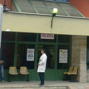Denoncoi kirurgun ‘gjinekolog’/ “Kur aplikoi kremin për infeksion vaginal, bëri lëvizje jo të duhura!”, vajza: Mjeku më puthi dhe qeshi kur…