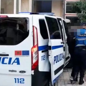 I gjendet tritol në banesë, arrestohet 35-vjeçari/ Kapet dhe municion luftarak