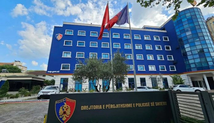 Arrestohen tre punonjëse të Postës Shqiptare, përvetësuan 69 milionë lekë