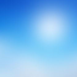 E diela 'mbizotërohet' nga dielli/ Kthjellime dhe reshje të pakta përgjatë vendit, njihuni me kushtet atmosferike