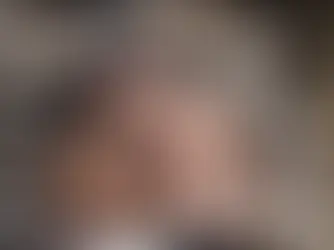 Puthje dhe romancë në Toskanë! Dua Lipa dhe Callum Turner “ndezin” plazhin italian