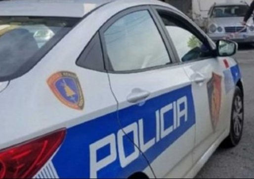 Merr makinën me qira dhe nuk e kthen – 41-vjeçari shpallet në kërkim