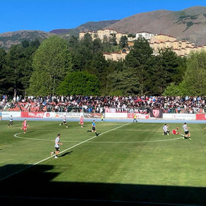 Dramë pa gola në finalen e Kategorisë së Parë / Skënderbeu dhe Laçi mbajnë tensionin lart, pjesa e parë mbyllet 0-0