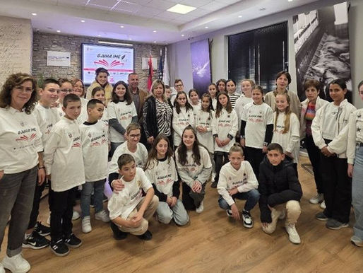 Fotoalbumi i ditës së dytë të konkursit "Gjuha Ime"