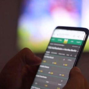 Vetëm 10 licenca/ Si do të përzgjidhen kompanitë e basteve online