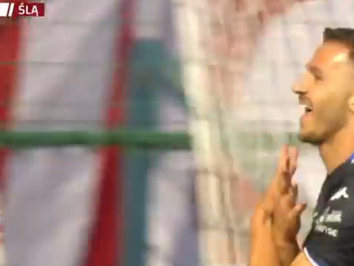 Ardit Nikaj scores his first goal in Poland, celebrates with the Albanian eagle just six minutes into the game