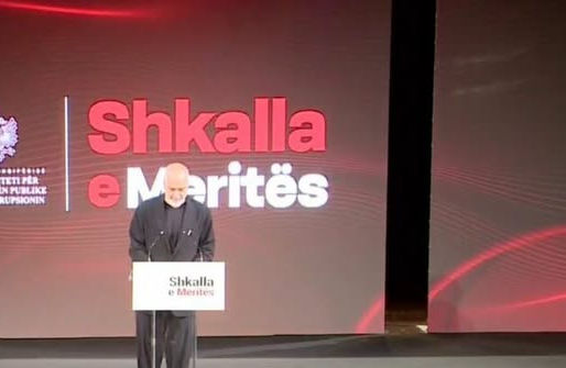 Administrata drejt një sistemi të ri, Rama dhe Pirdeni prezantojnë “Shkallën e Meritës”