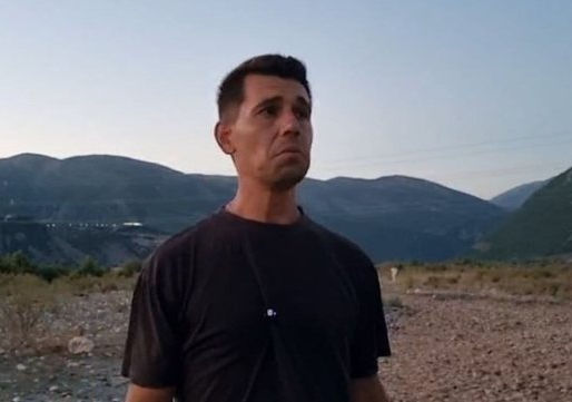 Mbytja e 2 të miturve në lumin Shkumbin, i afërmi: I kishte gjetur roja i hidrocentralit, njërin fëmijë e kishte polici në krah