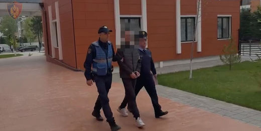 Iu shiste doza kanabisi adoleshentëve, arrestohet 22-vjeçari