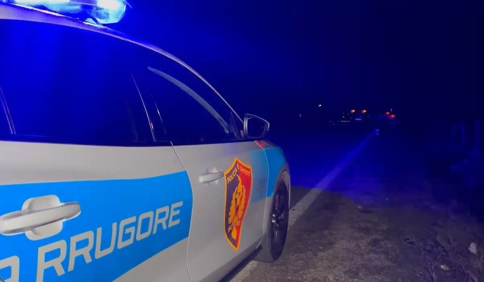 TRAGJIKE në vend/ Babai godet aksidentalisht me mjet bujqësor vajzën, humb jetën 3-vjeçarja