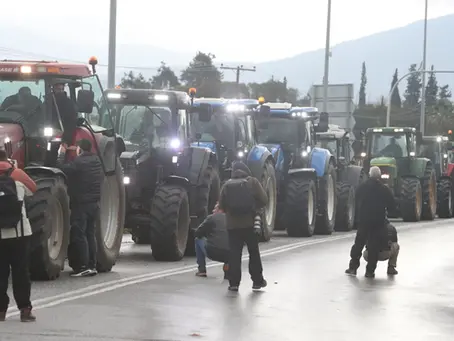 Fermerët ngrihen sërish: Bllokadë e re e paralajmëruar në portin e Selanikut