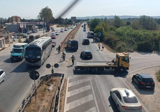 ACCIDENT/ Several people reportedly injured! Two rushed to hospital by ambulance