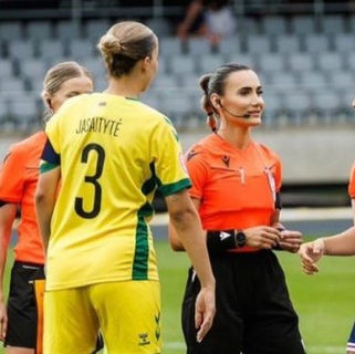 UEFA assessment / Emanuela Rusta officiates the match between England and Ukraine in the World Cup qualifiers