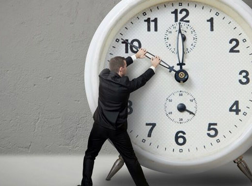 WINTER TIME SUNDAY / We turned the clock back one hour, the advantages and disadvantages