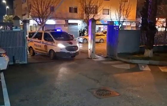 Konflikti mes fqinjëve përfundon me vr*sje, humb jetën 60-vjeçari