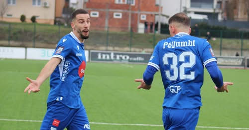 Shkëlqen i ish-mbrojtësi i Skënderbeut/ Shënon edhe gol me fanelën e...