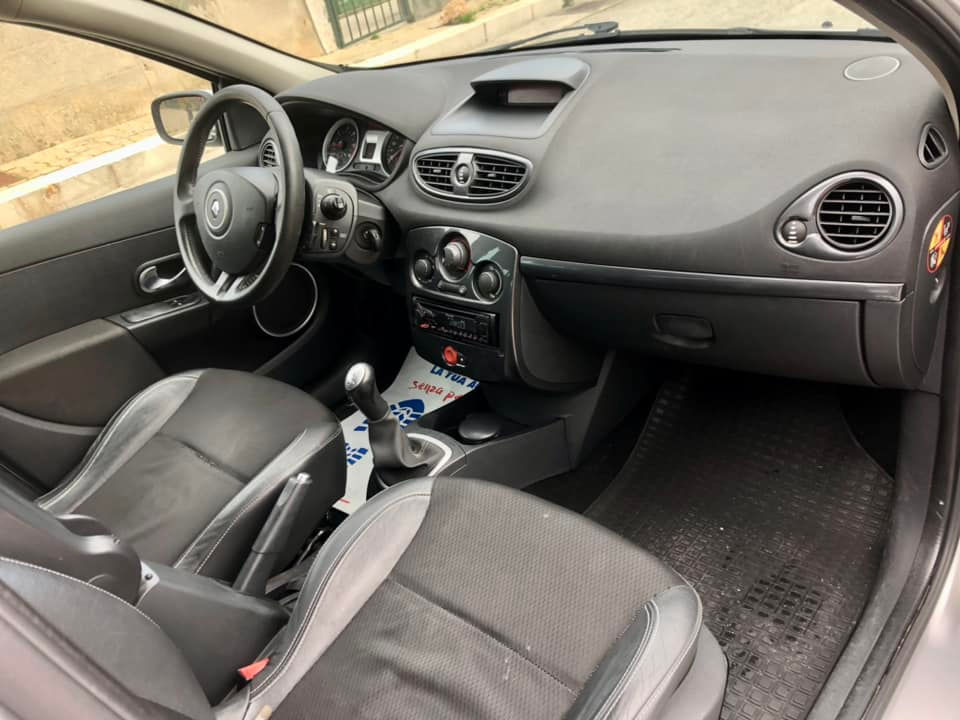 Miniatura: RENAULT CLIO 1.5 DCI 85CV LUXE-2006