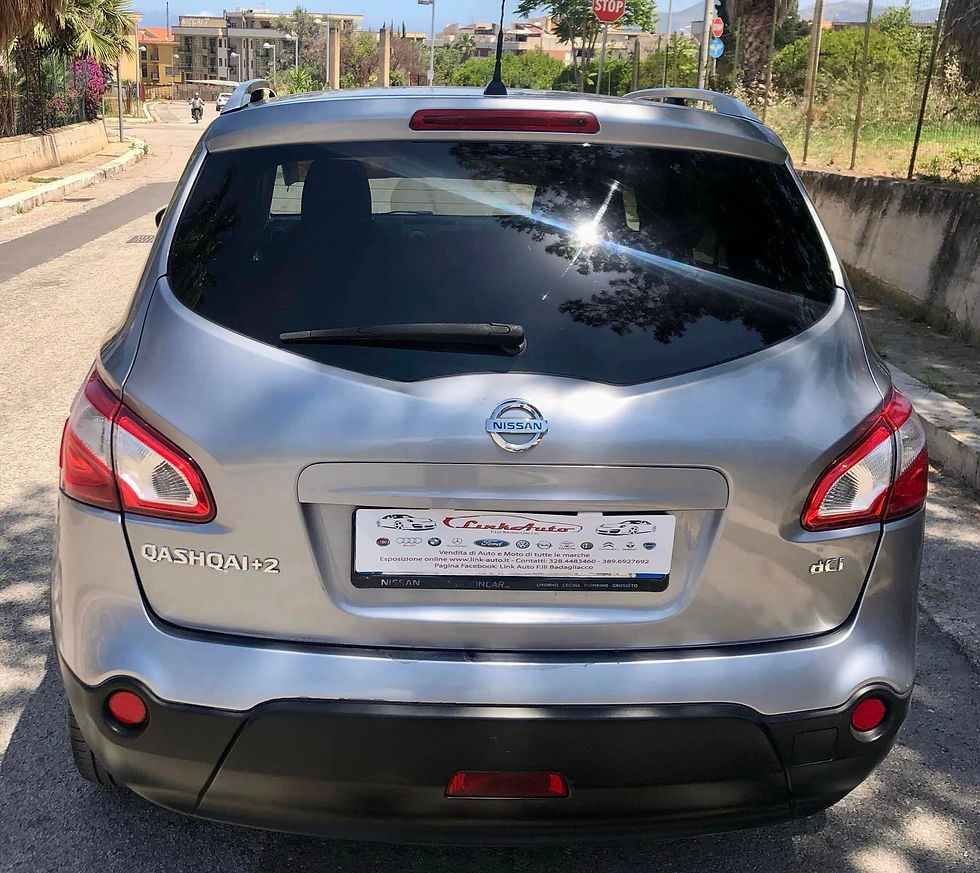 Miniatura: Nissan Qashqai+2 1.5 dCi Tekna 103CV 7posti-2010