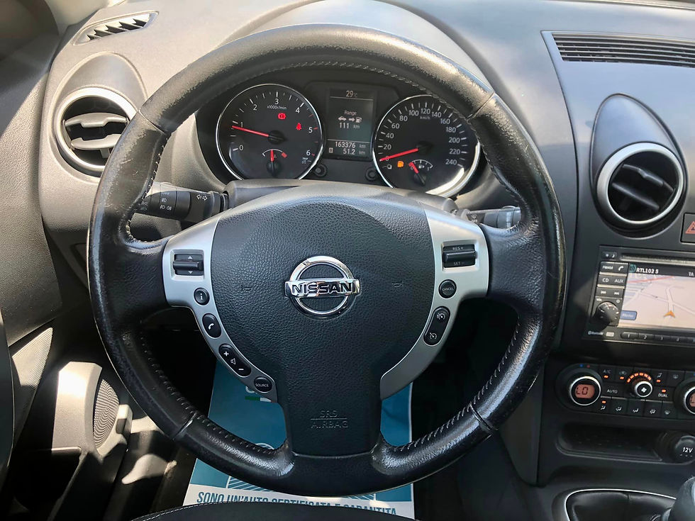 Miniatura: Nissan Qashqai+2 1.5 dCi Tekna 103CV 7posti-2010