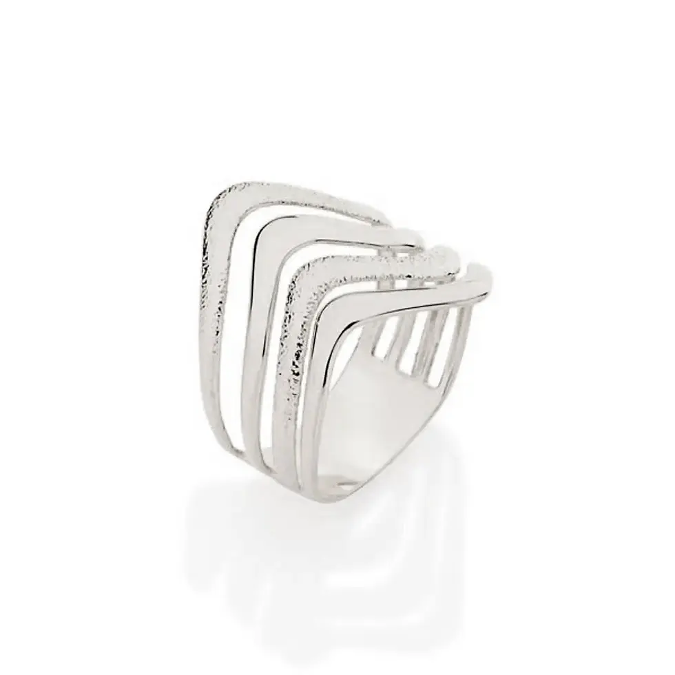 Miniatura: MAXI ANEL COM ONDAS VAZADAS BANHADO A OURO 18K   5108311400