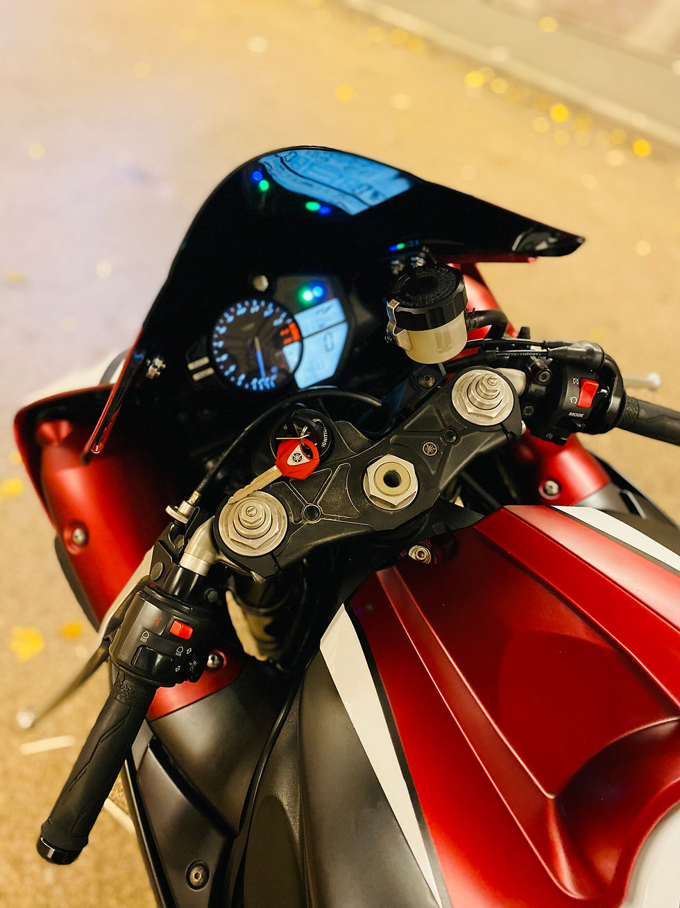 Thumbnail: Yamaha R1 Big Bang 