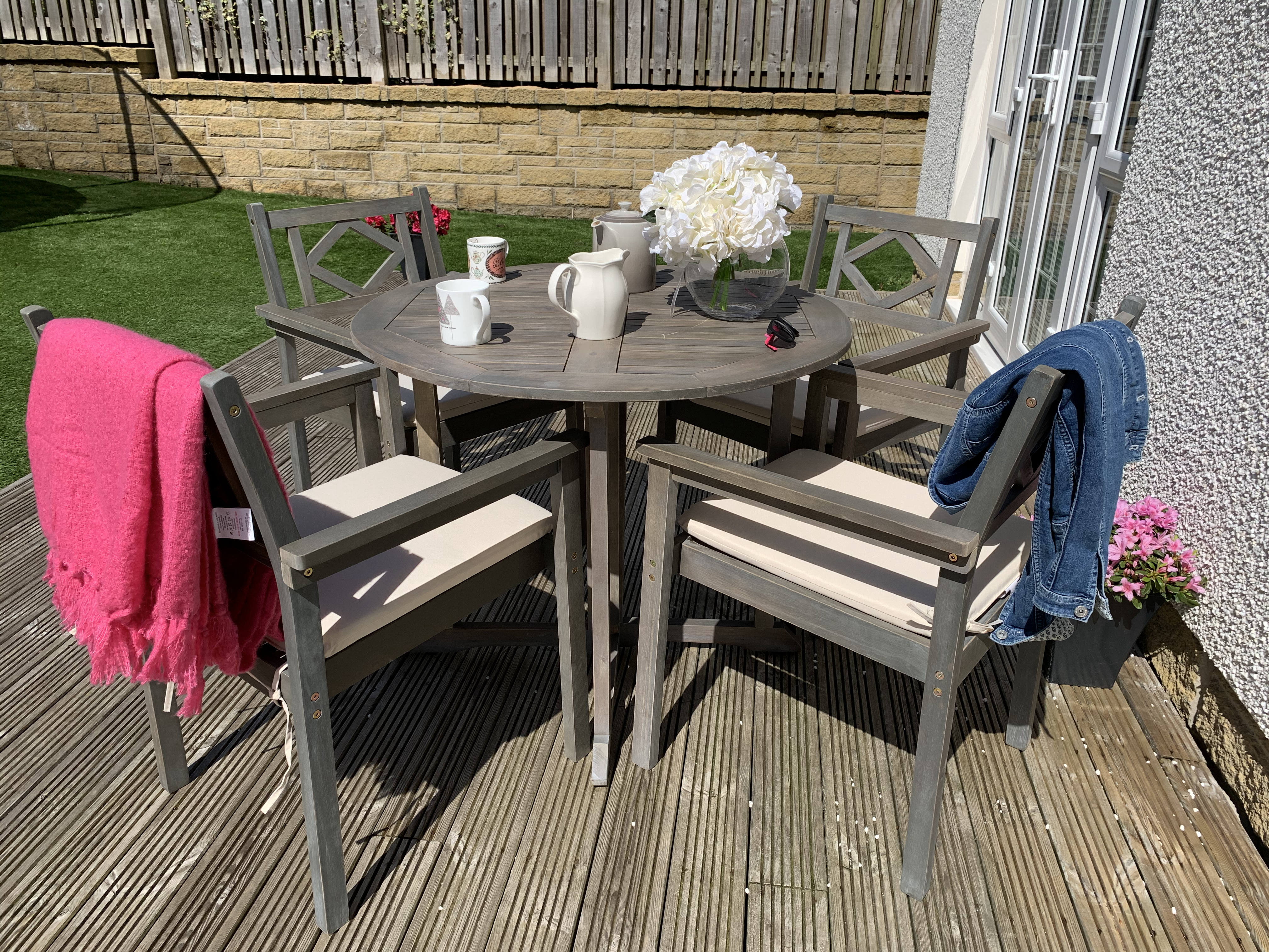 Wooden 4 seater dining set