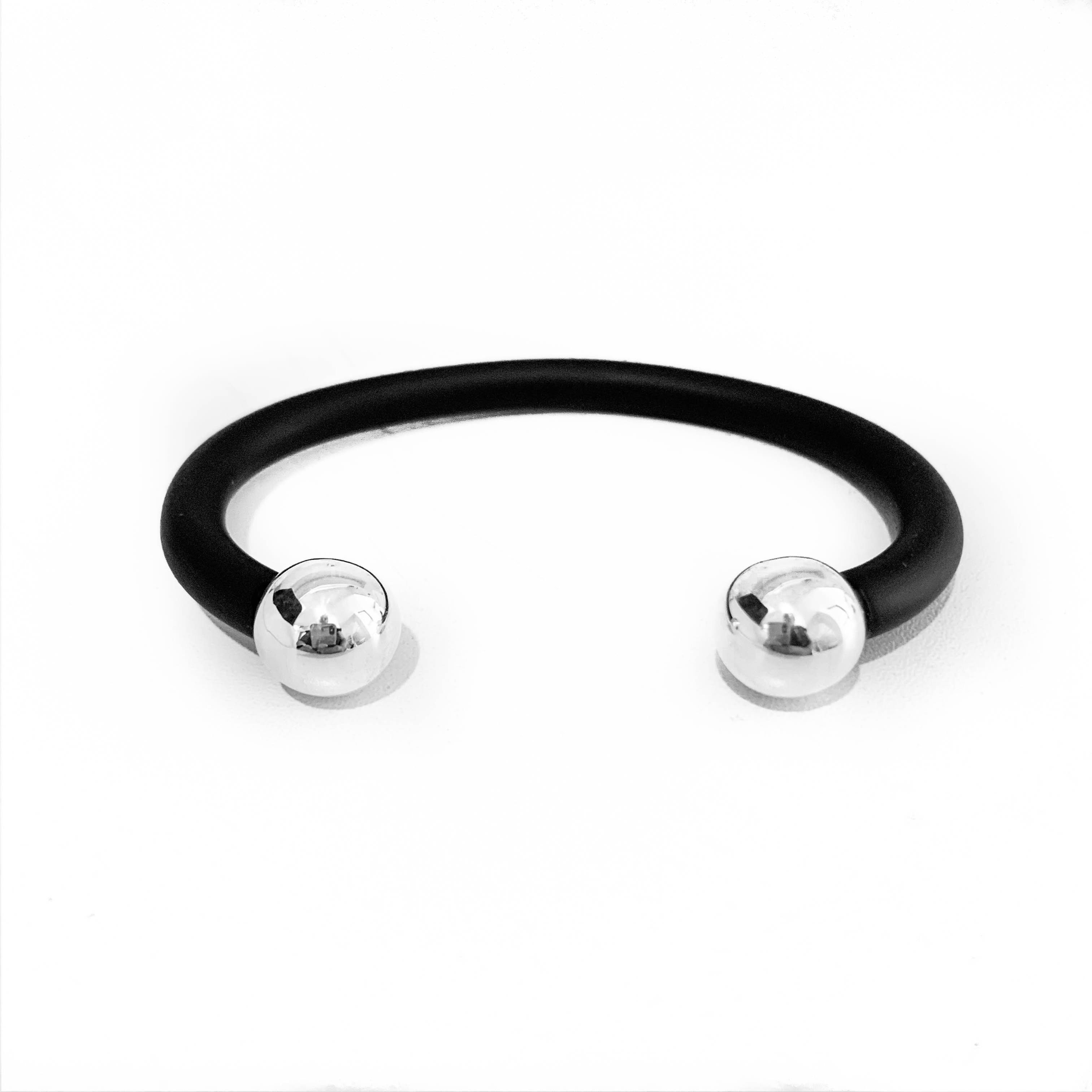 TEO SILVER-RUBBER BRACELET