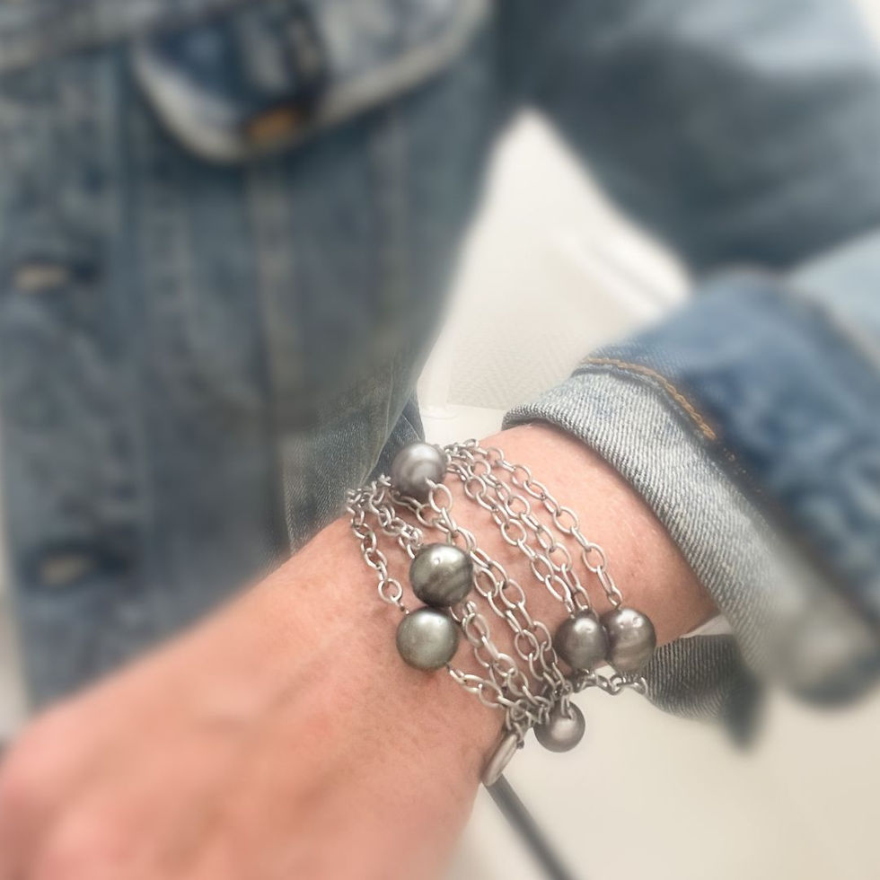 Thumbnail: Momi Mini necklace