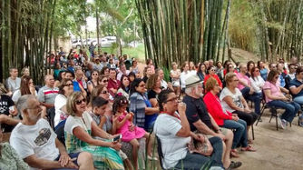 Locais públicos abertos para artistas