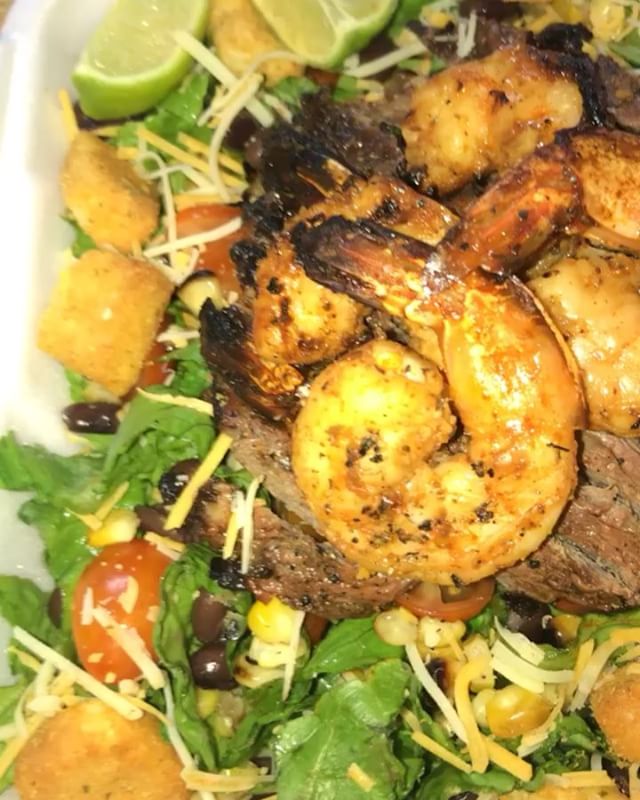 roasted corn seasoned grape tomatoes black beans grilled jalapeño cheese and croutons