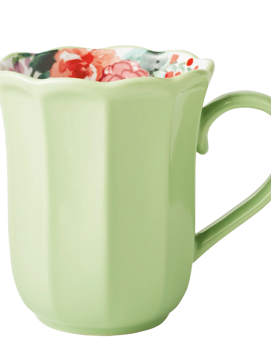 green mug