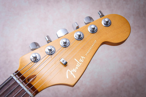 FENDER USA American Elite Stratocaster 