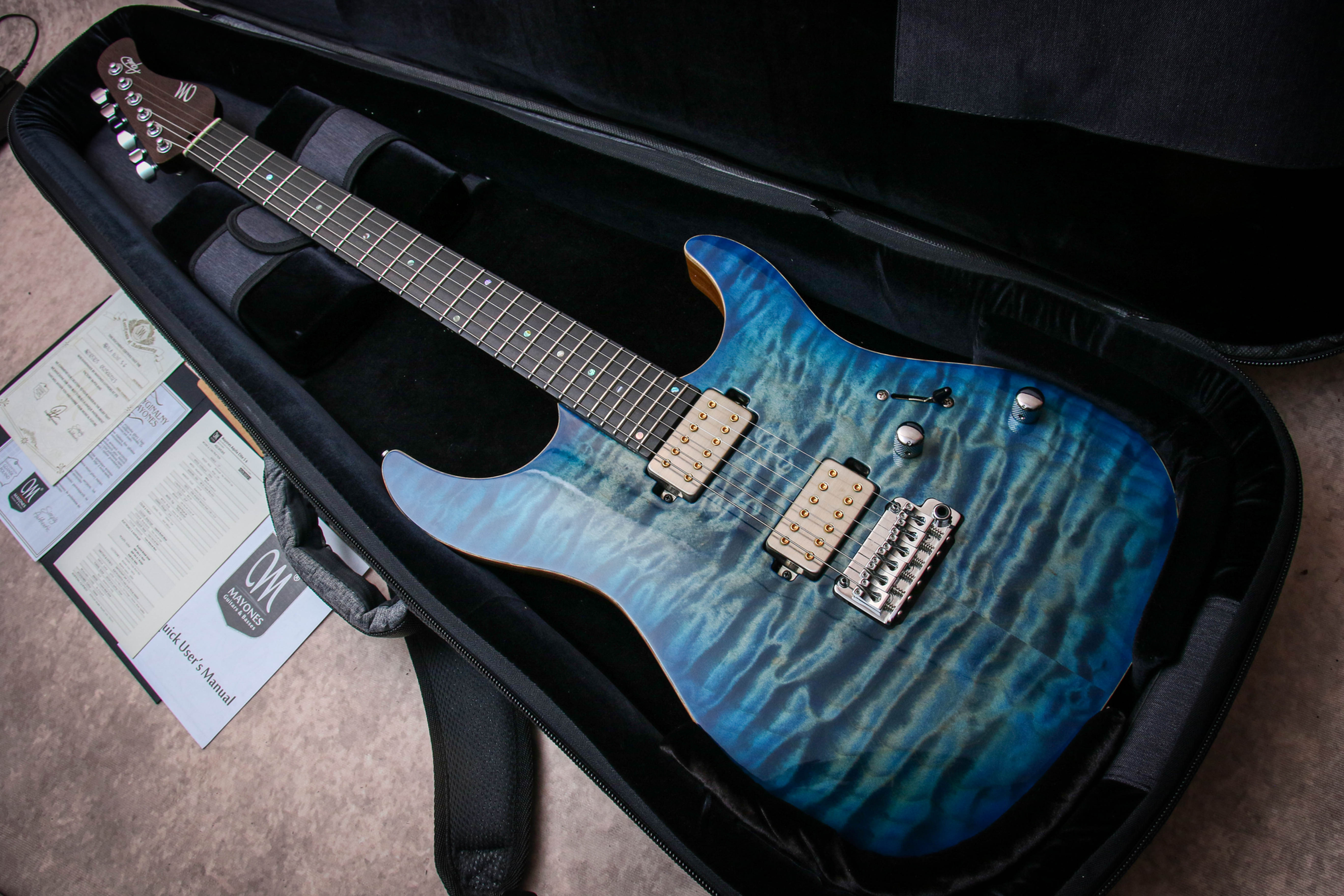MAYONES MIP Aquila Elite S 6 Quilted 4A "Lagoon Burst Gloss + Ebony" (2022)