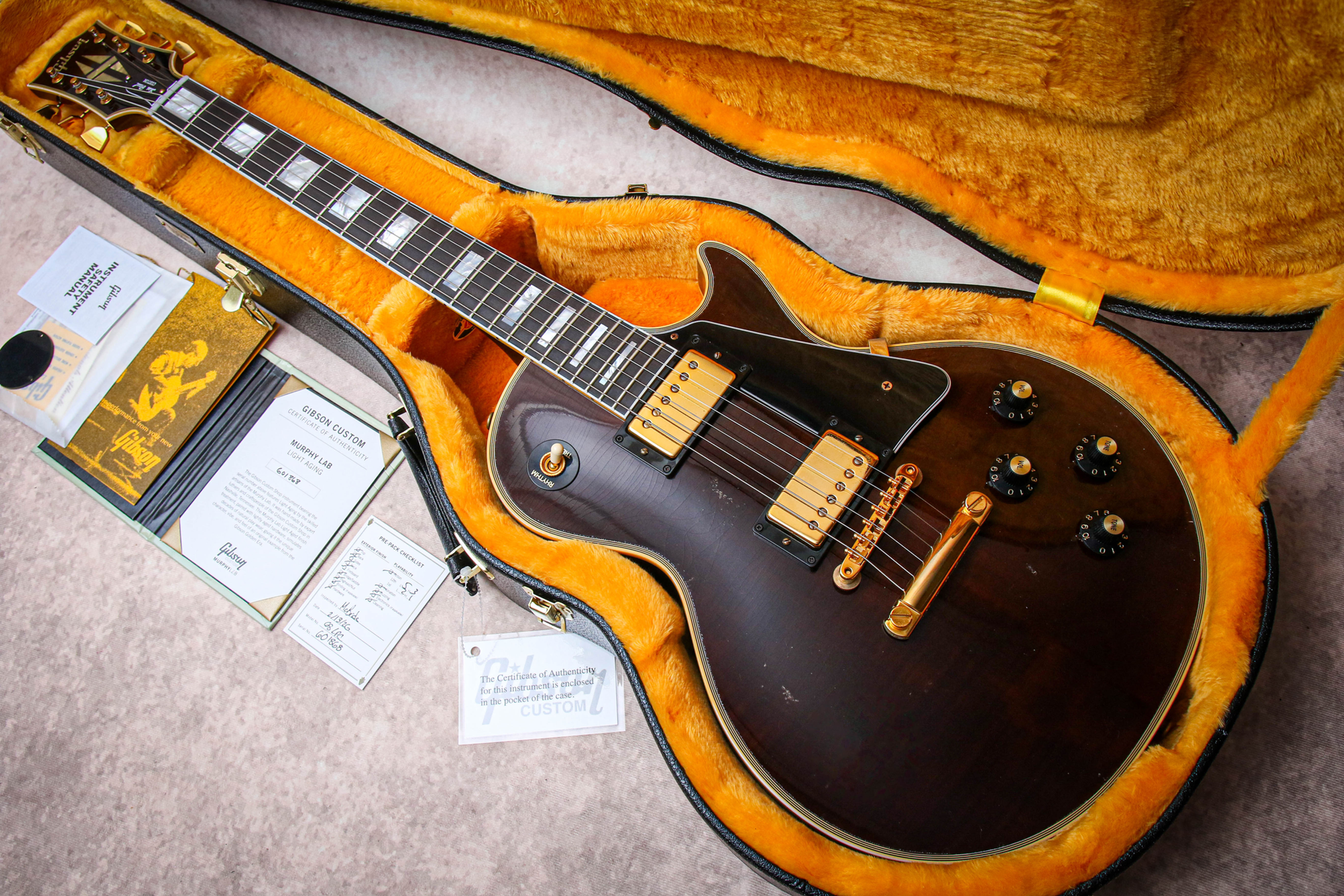 GIBSON USA Custom Shop Murphy Lab '68 Les Paul Custom Reissue Light Aged Walnut