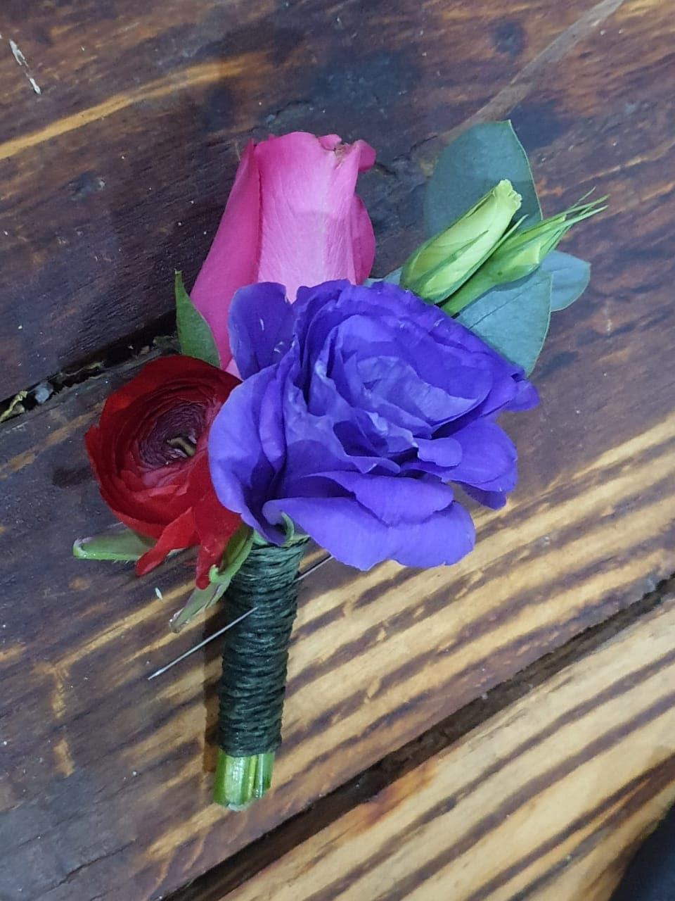 Vista completa del boutonniere general